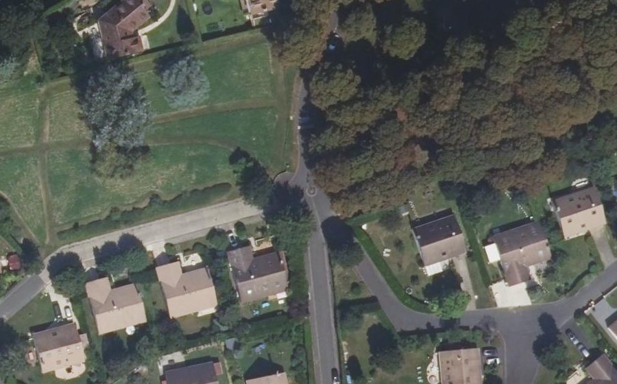 Vue aérienne du Mini-giratoire n°249351019