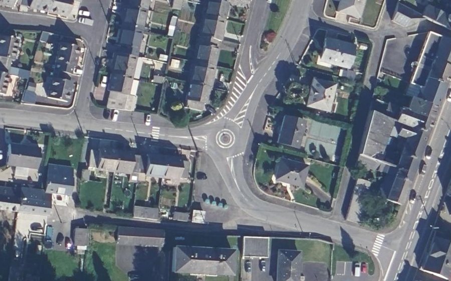 Vue aérienne du Mini-giratoire n°250070149