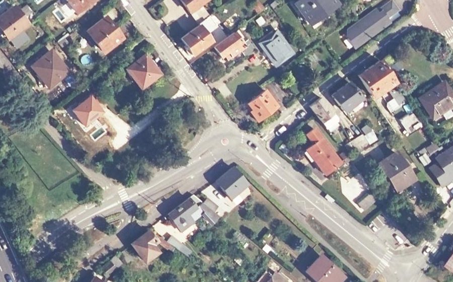 Vue aérienne du Mini-giratoire n°250128533