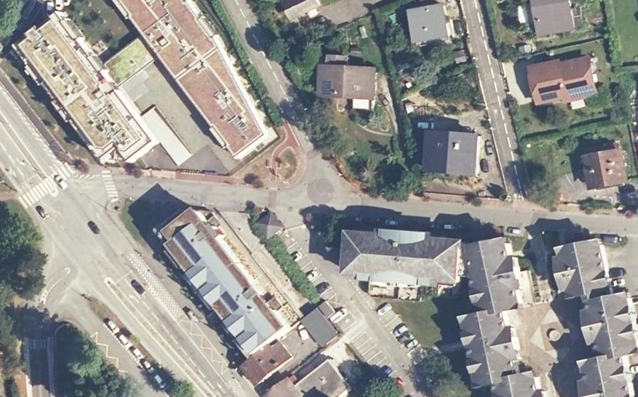 Vue aérienne du Mini-giratoire n°251042357