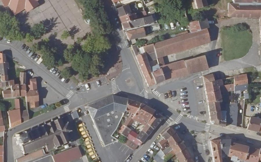 Vue aérienne du Mini-giratoire n°251102966