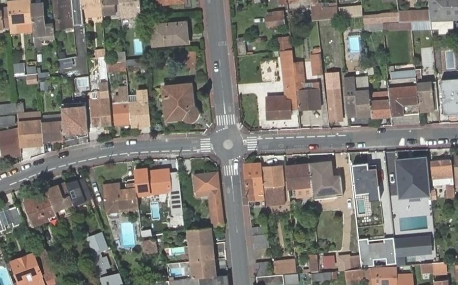 Vue aérienne du Mini-giratoire n°251143485