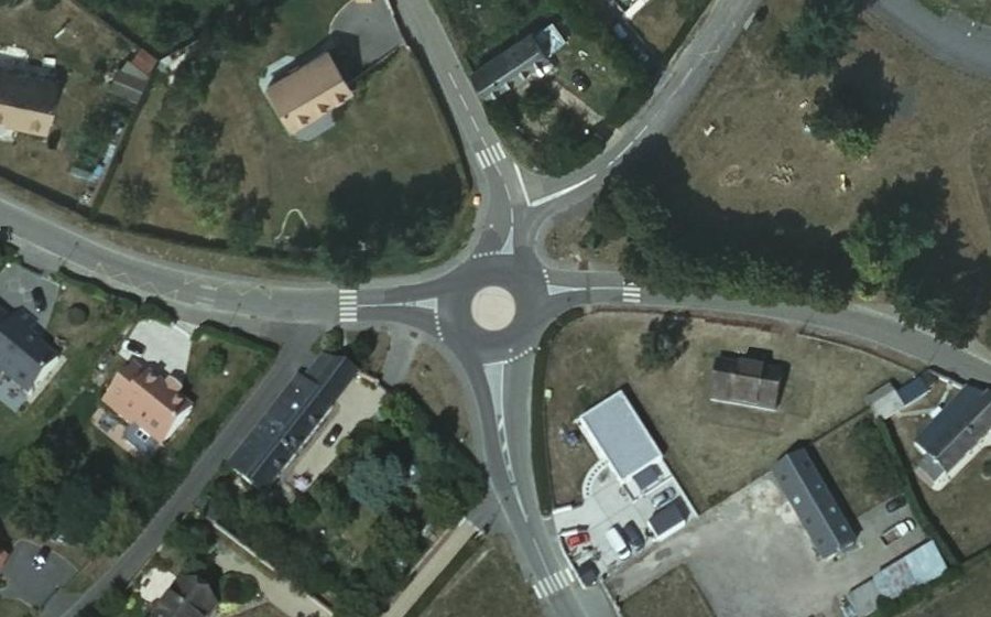 Vue aérienne du Mini-giratoire n°251153739