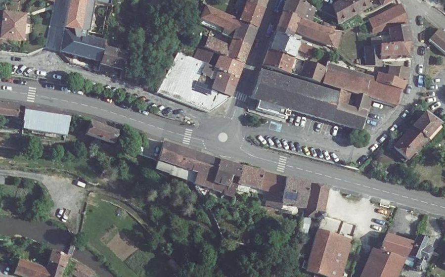 Vue aérienne du Mini-giratoire n°251706888