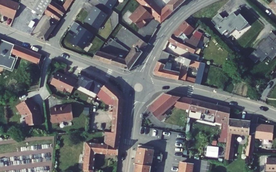 Vue aérienne du Mini-giratoire n°252417799