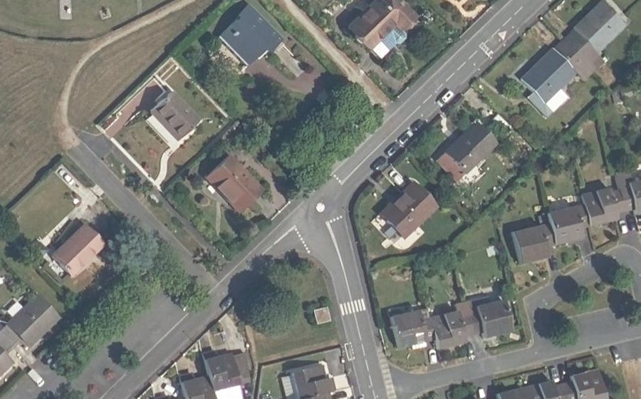 Vue aérienne du Mini-giratoire n°253061374