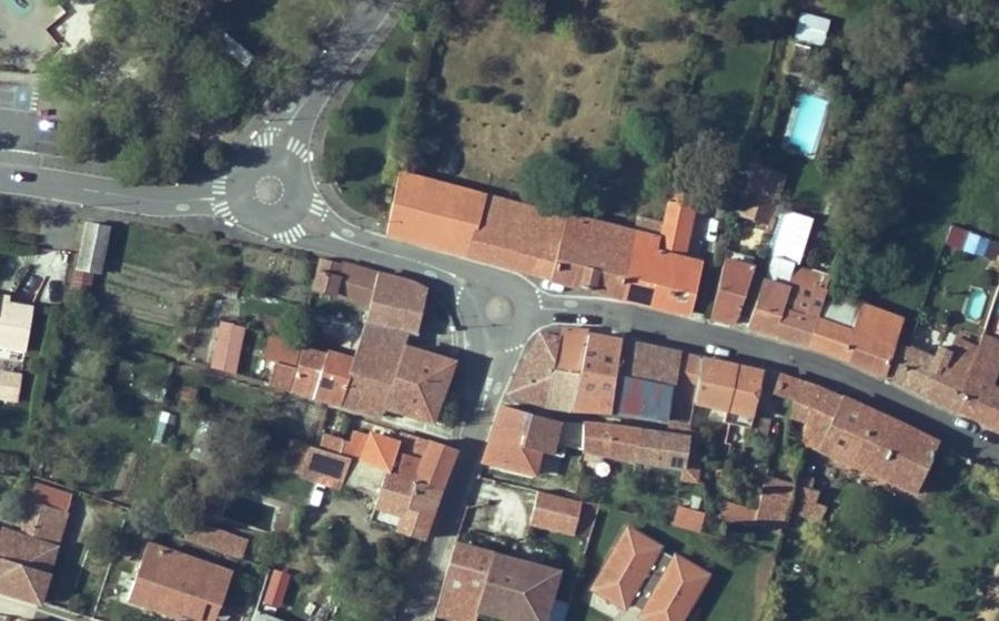 Vue aérienne du Mini-giratoire n°253209515
