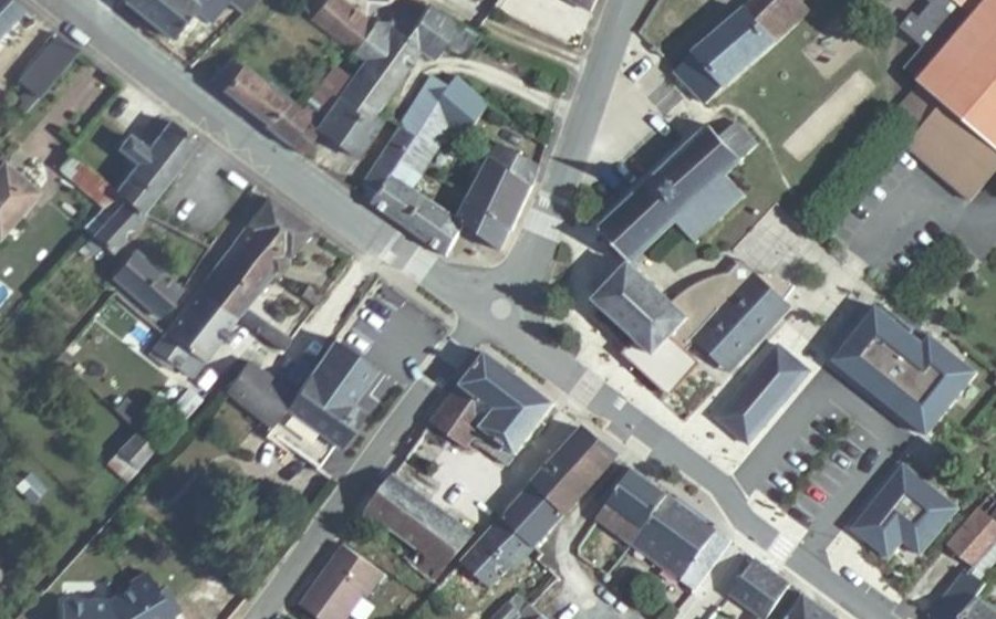 Vue aérienne du Mini-giratoire n°253324371