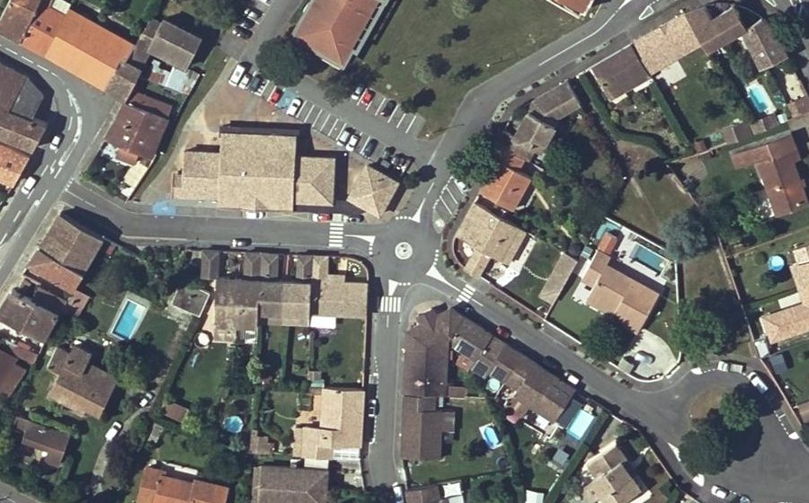 Vue aérienne du Mini-giratoire n°253721802