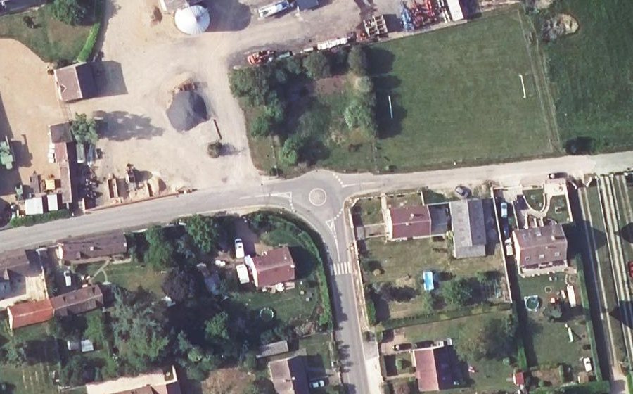 Vue aérienne du Mini-giratoire n°253921095