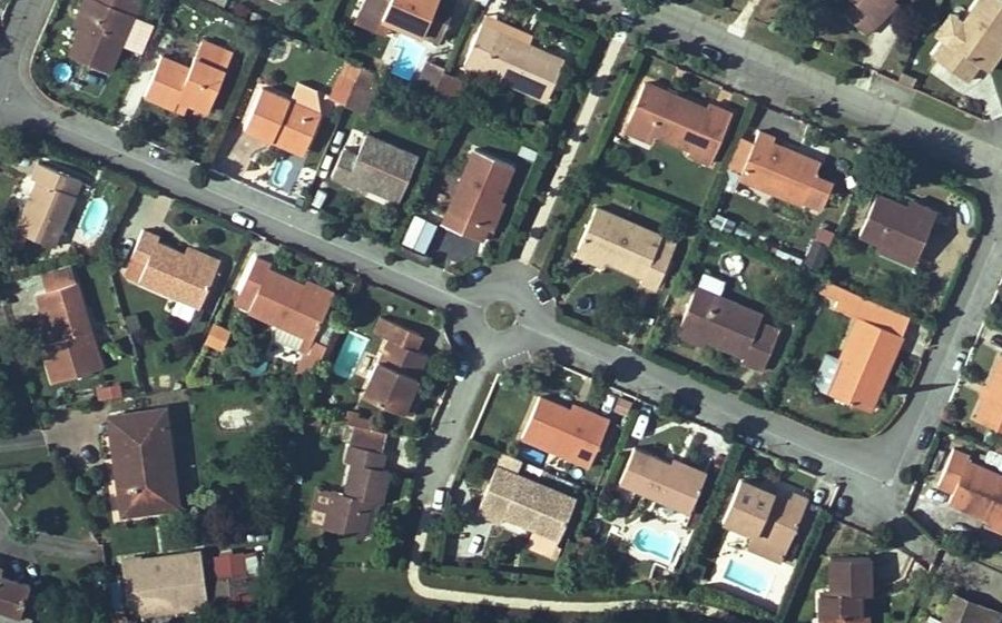 Vue aérienne du Mini-giratoire n°254033152