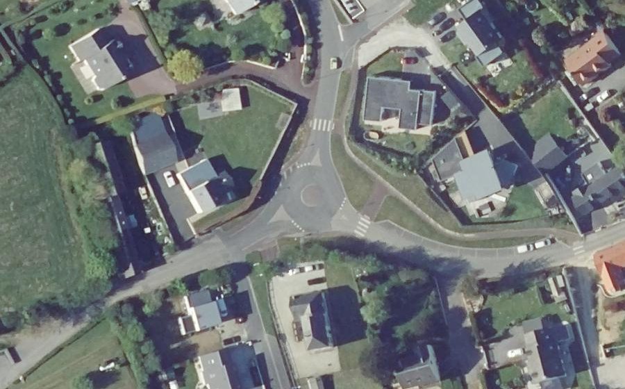 Vue aérienne du Mini-giratoire n°254550654