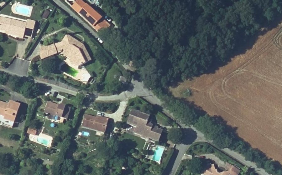 Vue aérienne du Mini-giratoire n°254981164