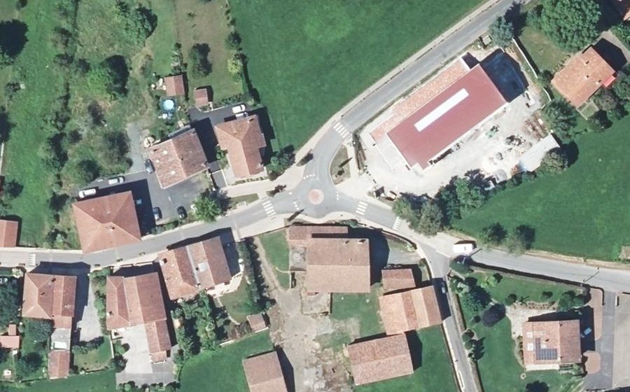 Vue aérienne du Mini-giratoire n°255641535