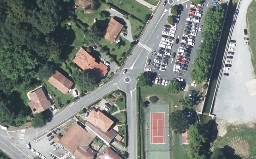 Vue aérienne du Mini-giratoire n°255644133