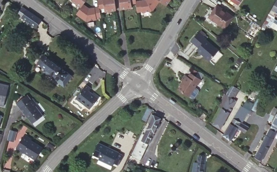 Vue aérienne du Mini-giratoire n°256761929