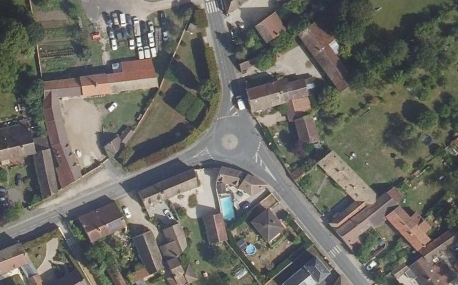 Vue aérienne du Mini-giratoire n°257571318