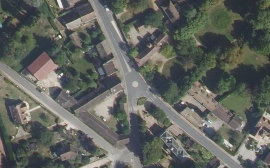 Vue aérienne du Mini-giratoire n°257572099