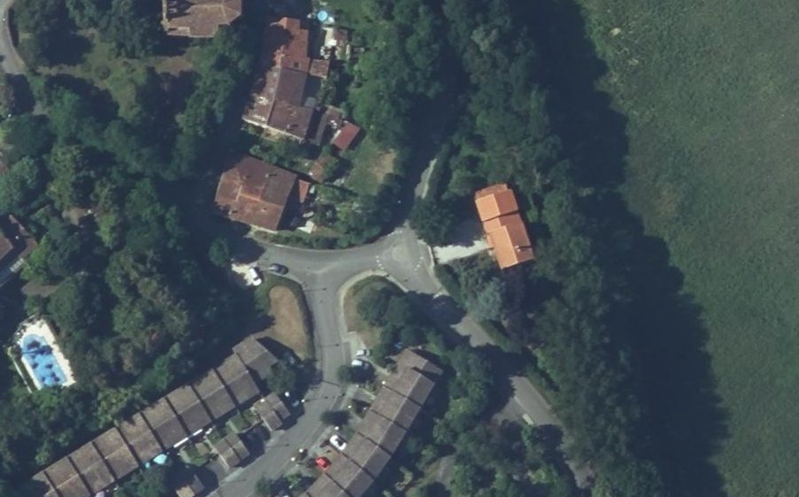 Vue aérienne du Mini-giratoire n°257948808