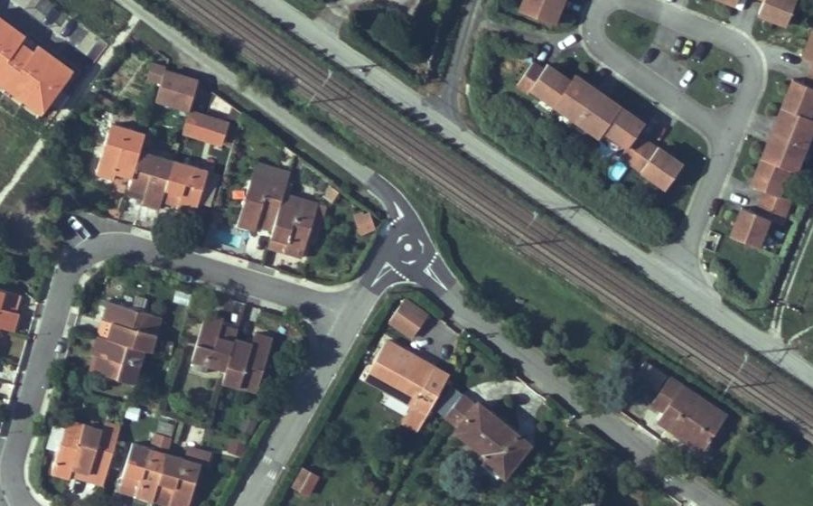 Vue aérienne du Mini-giratoire n°258872252