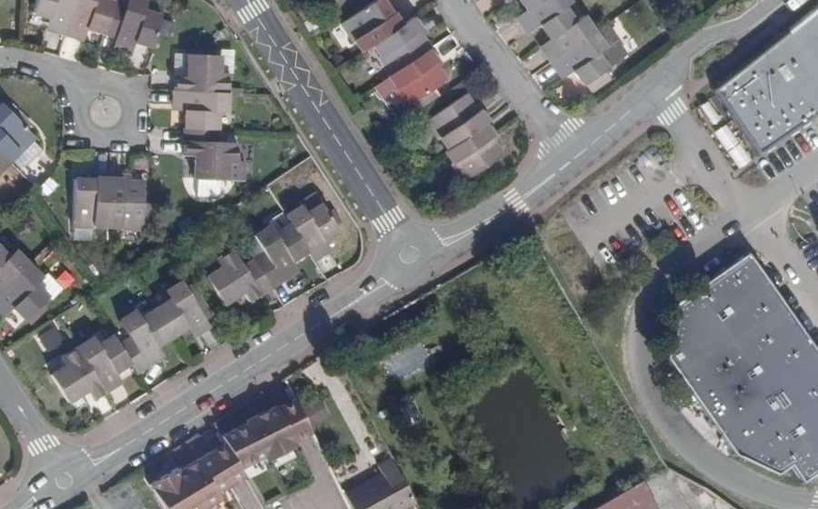 Vue aérienne du Mini-giratoire n°258923684