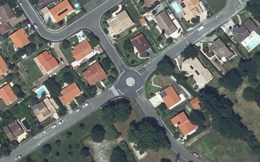 Vue aérienne du Mini-giratoire n°259090805