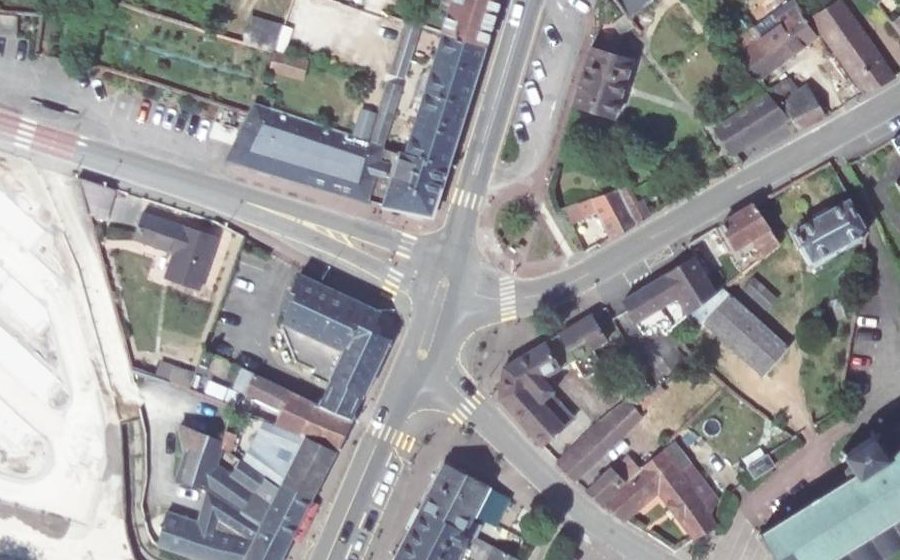 Vue aérienne du Mini-giratoire n°259596199