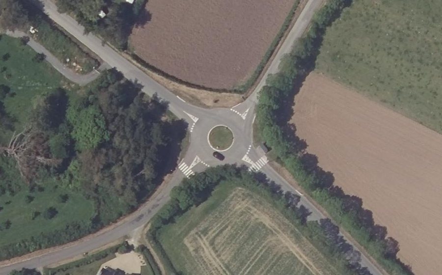 Vue aérienne du Mini-giratoire n°260071940