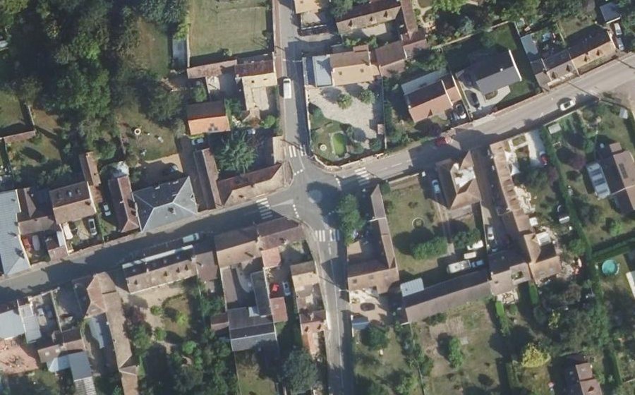 Vue aérienne du Mini-giratoire n°260390565