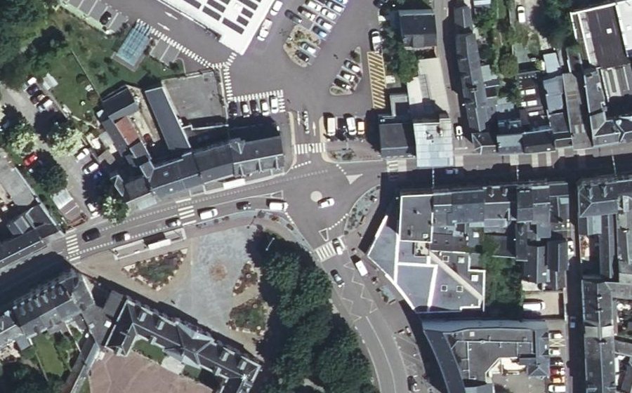 Vue aérienne du Mini-giratoire n°261665219
