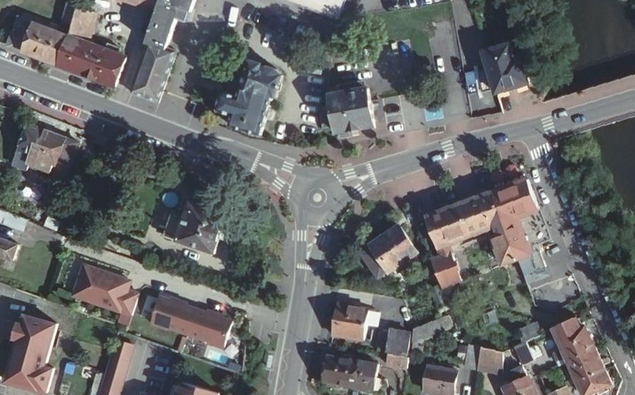Vue aérienne du Mini-giratoire n°263051530