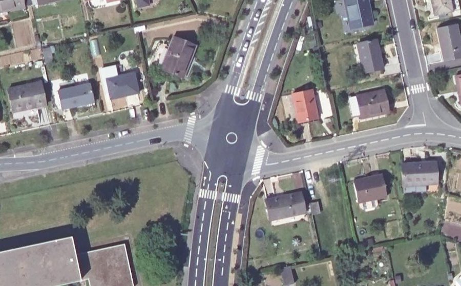 Vue aérienne du Mini-giratoire n°264064763