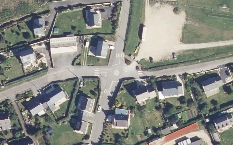 Vue aérienne du Mini-giratoire n°264221689