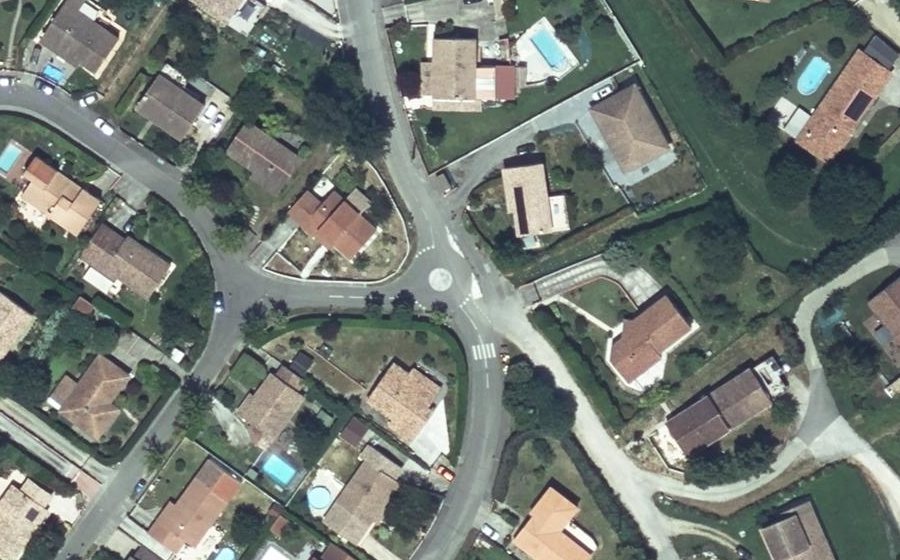 Vue aérienne du Mini-giratoire n°264750879