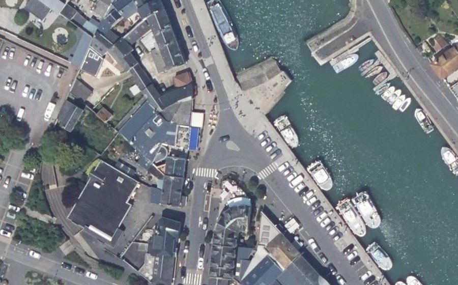 Vue aérienne du Mini-giratoire n°268196086