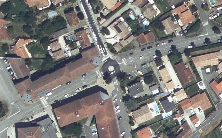 Vue aérienne du Mini-giratoire n°269551093