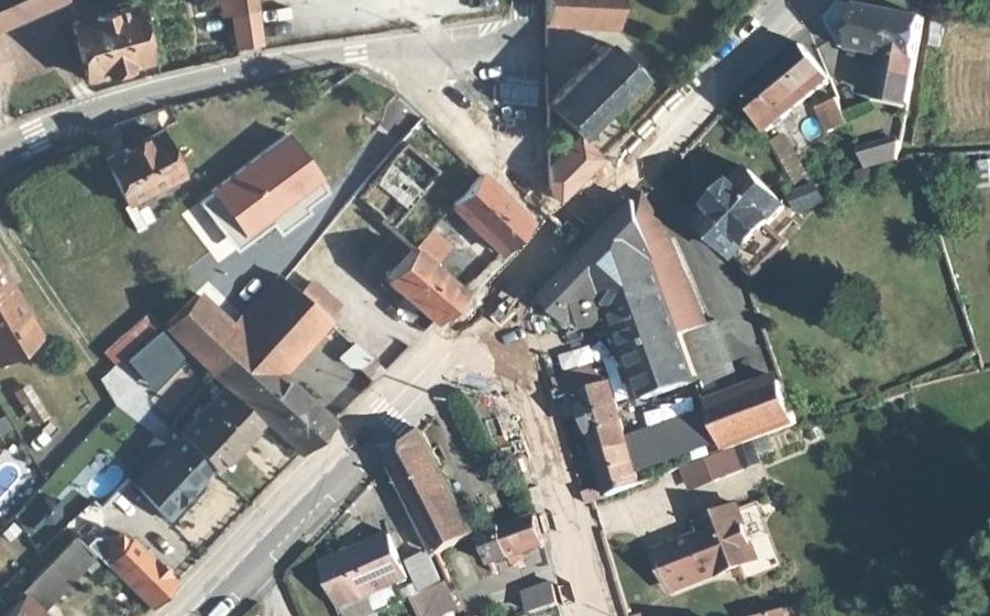 Vue aérienne du Mini-giratoire n°270560215