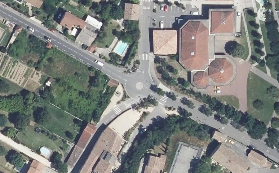 Vue aérienne du Mini-giratoire n°271832337