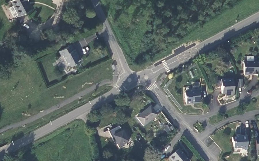 Vue aérienne du Mini-giratoire n°273477568