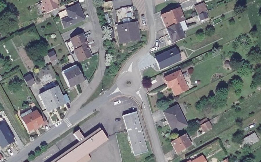 Vue aérienne du Mini-giratoire n°274425451