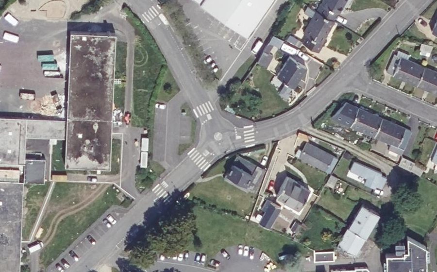 Vue aérienne du Mini-giratoire n°274674069