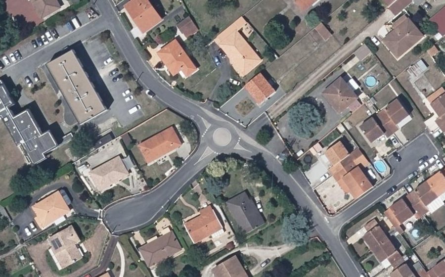 Vue aérienne du Mini-giratoire n°275905354