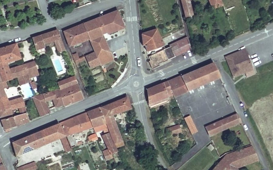 Vue aérienne du Mini-giratoire n°278573103