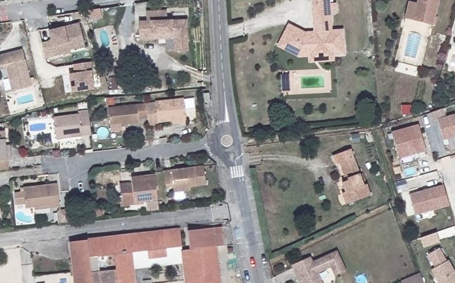 Vue aérienne du Mini-giratoire n°278974733
