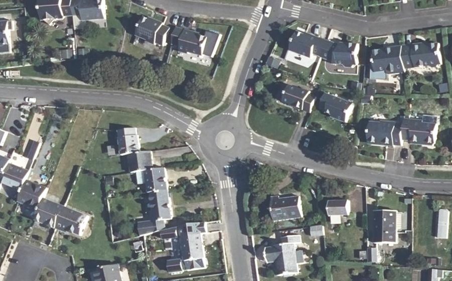 Vue aérienne du Mini-giratoire n°279129165