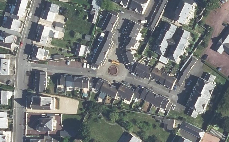 Vue aérienne du Mini-giratoire n°279131531