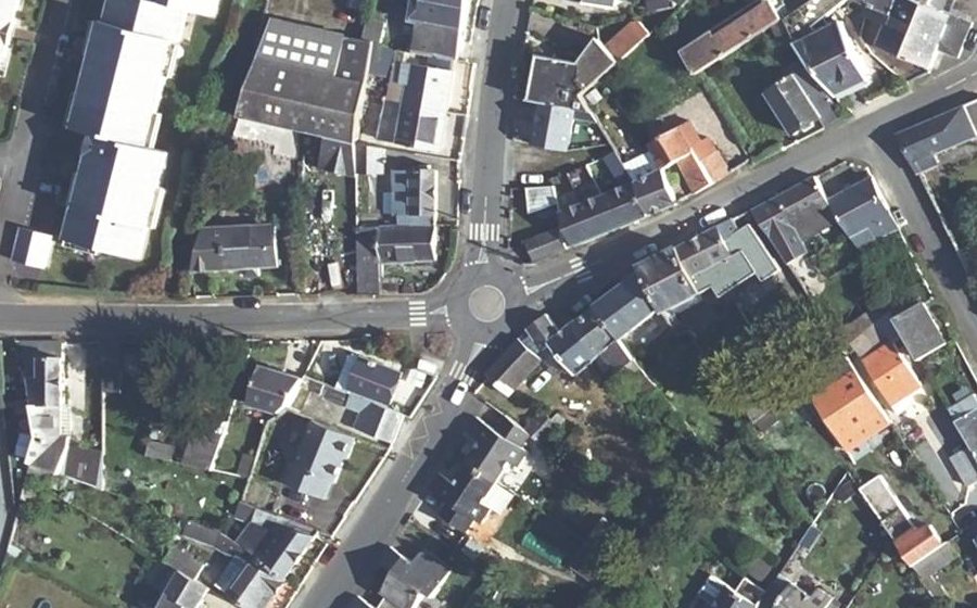 Vue aérienne du Mini-giratoire n°279131573
