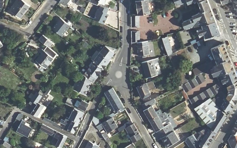Vue aérienne du Mini-giratoire n°279138954