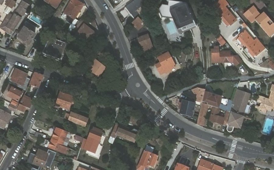 Vue aérienne du Mini-giratoire n°279272945