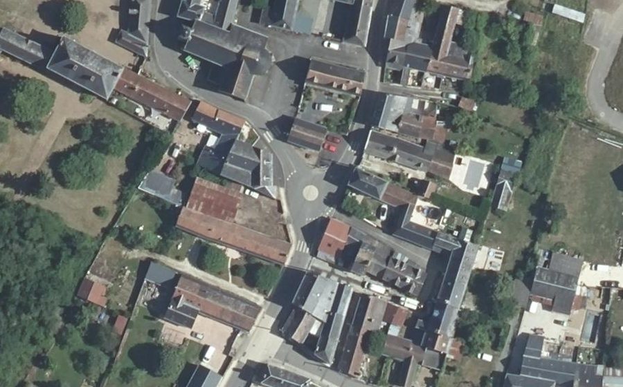 Vue aérienne du Mini-giratoire n°280717512